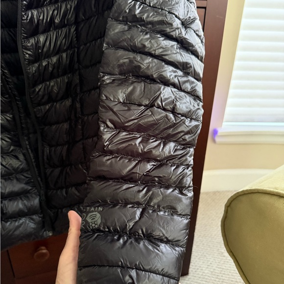 Mountain Hardwear Ghost Whisperer Shiny Black Puffer Jacket with hoody - Picture 6 of 10